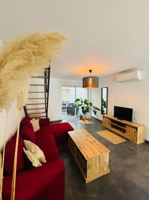 Appartement En Petite Camargue Saint-Laurent-dʼAigouze Εξωτερικό φωτογραφία